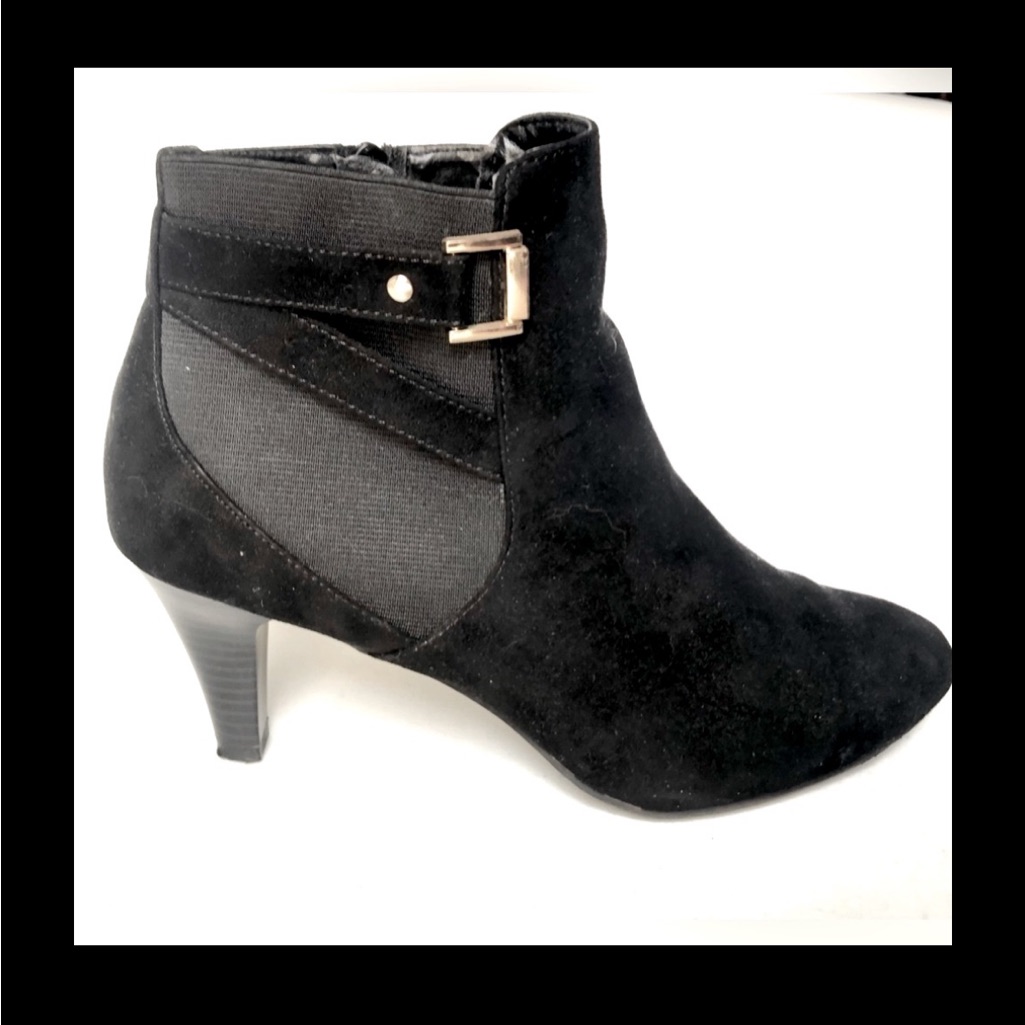 Dexflex Comfort Black Bootie Ankle Boots Heels Zipper Decorative Buckle